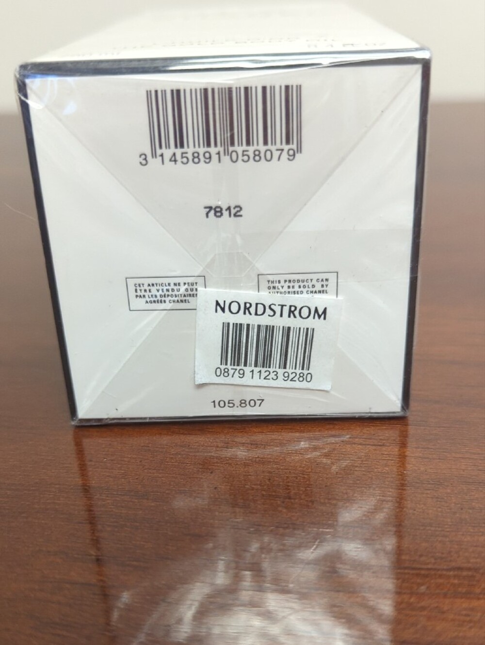 CHANEL N°5 The Gold Body Oil In Original Unopened White & Black Packaging - Picture 3 of 3